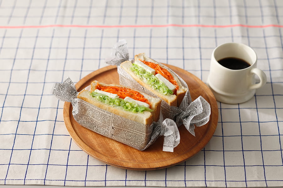 キリと野菜のトリコロールサンド